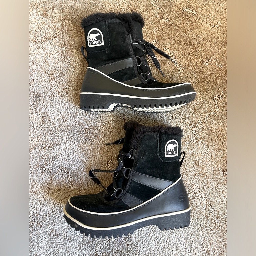 Sorel Tivoli Winter Boots Black Women’s Size 6 Warm Waterproof Outdoors Rubber